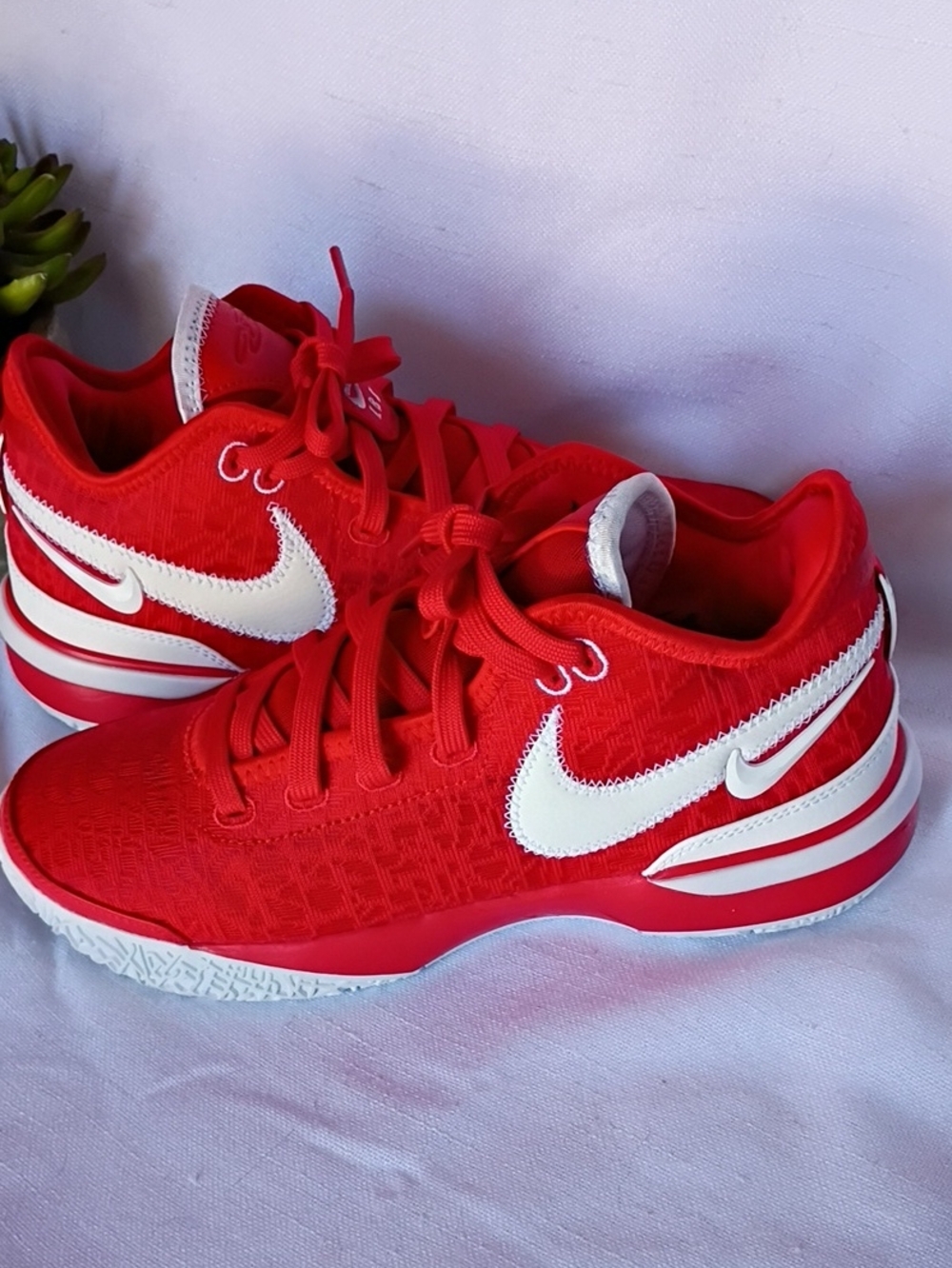 Nike Zoom LeBron NXXT Gen Promo Men's Red and White Basketball Shoes Sz 6.5